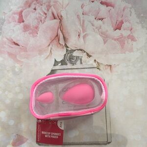 Sassy + chic  Pink Makeup Sponges with Pouch eye makeup carrying case